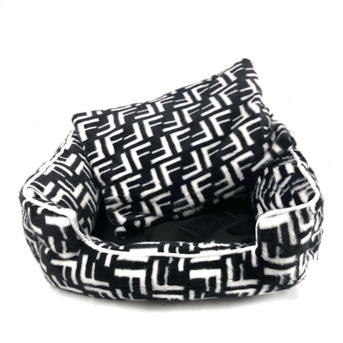 fendi black and white dog bed pet-a-porter
